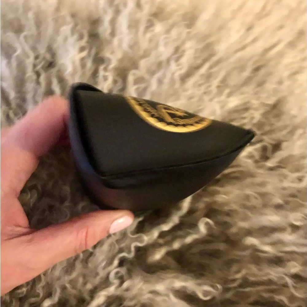 NWOT ⭐️ Ray-Ban Black Replacement Case with Gold Stamp Logo & Snap Close - Picture 6 of 13